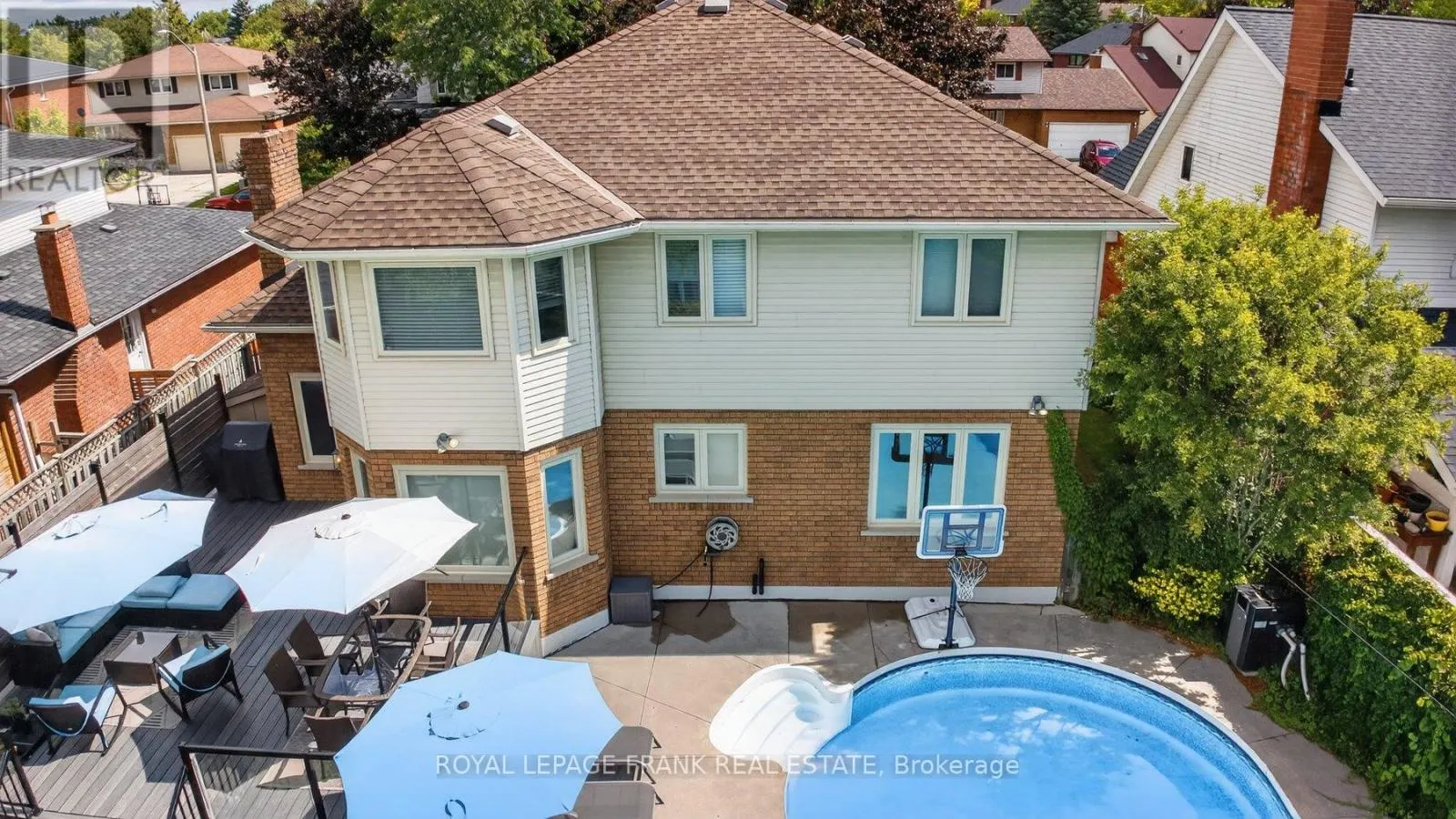 1805 PARKWOOD CIRCLE