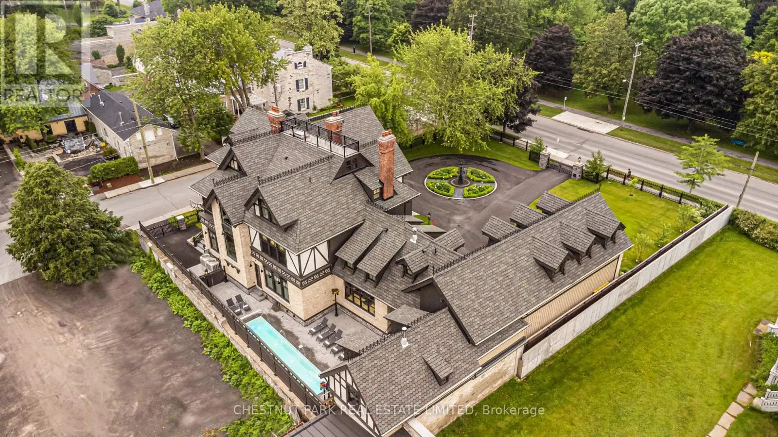 81 KING STREET E