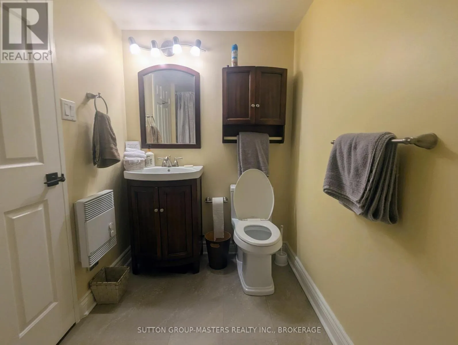 1106 - 257 BATH ROAD, #1106