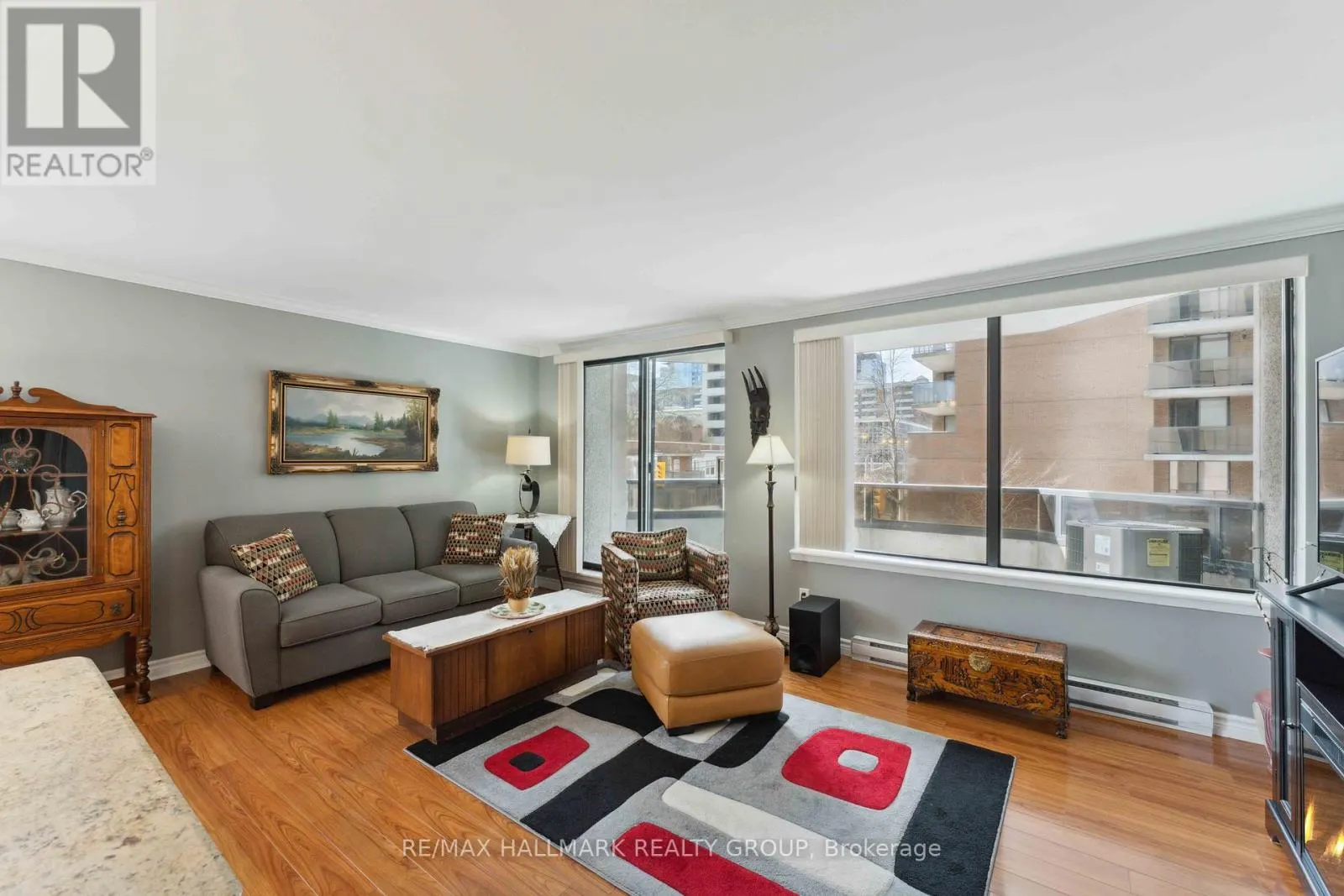 308 - 470 LAURIER AVENUE W