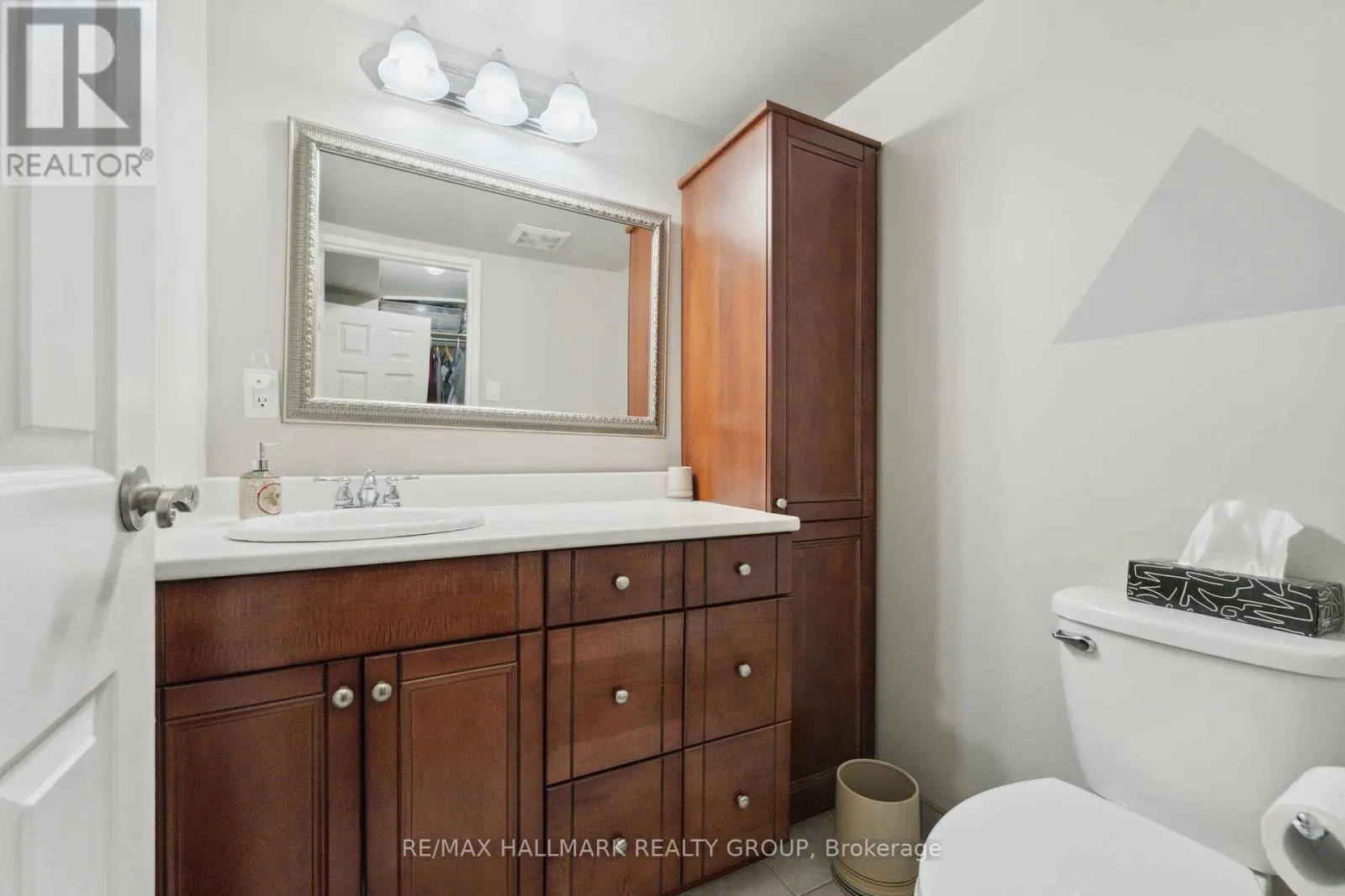 308 - 470 LAURIER AVENUE W