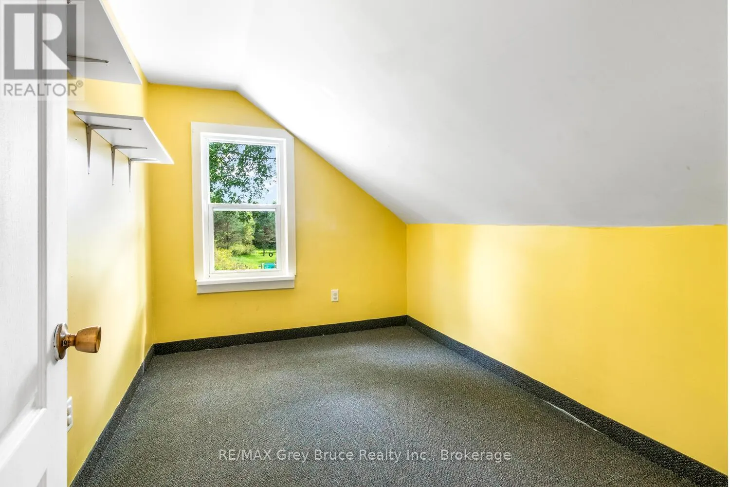 243 QUEEN STREET W
