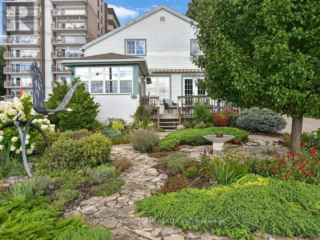 92 WATER STREET E