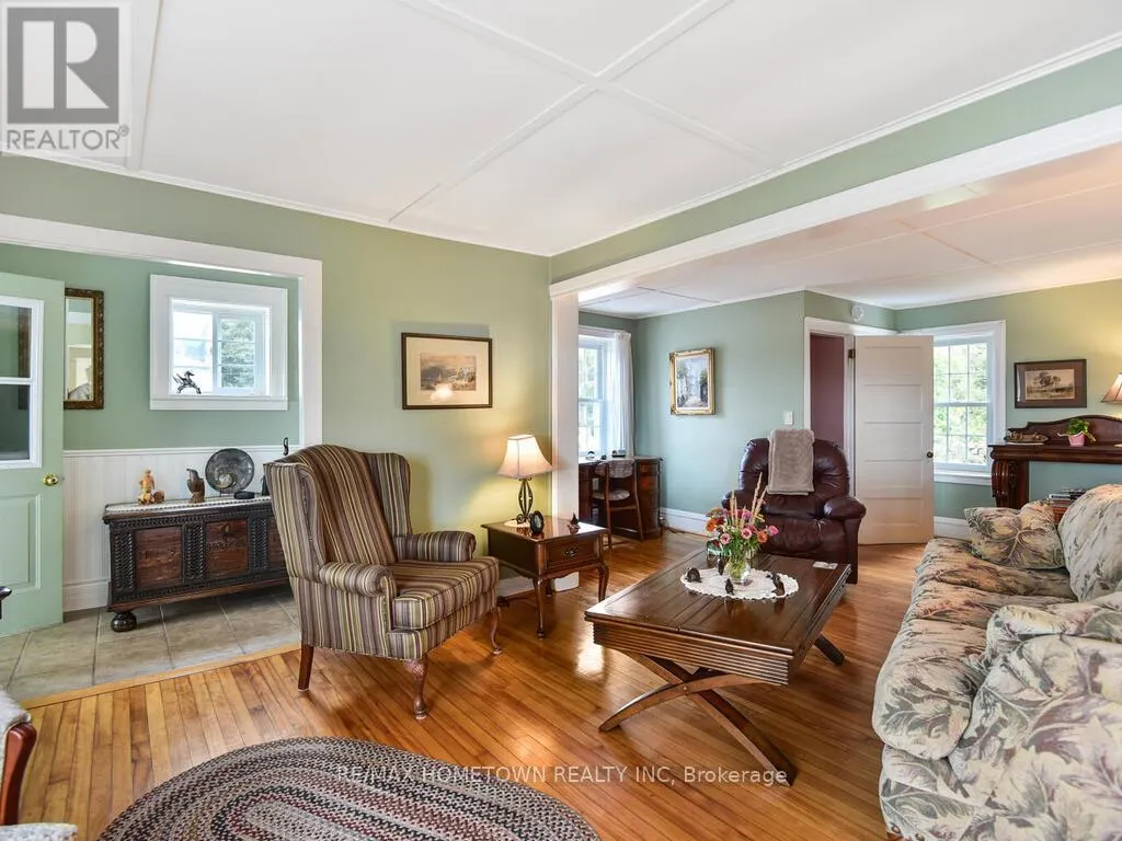 92 WATER STREET E
