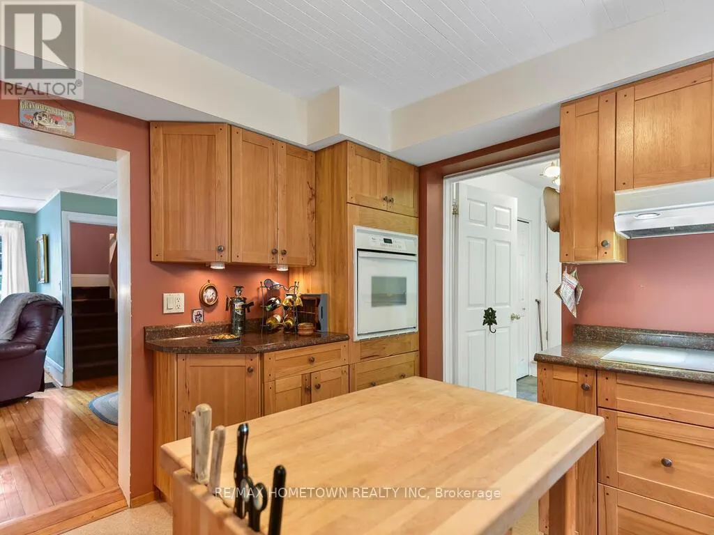 92 WATER STREET E