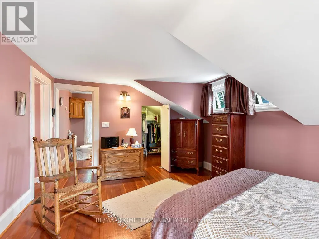92 WATER STREET E