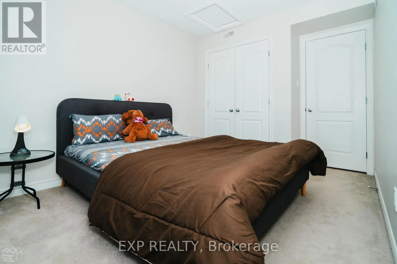 564 LABRADOR CRESCENT