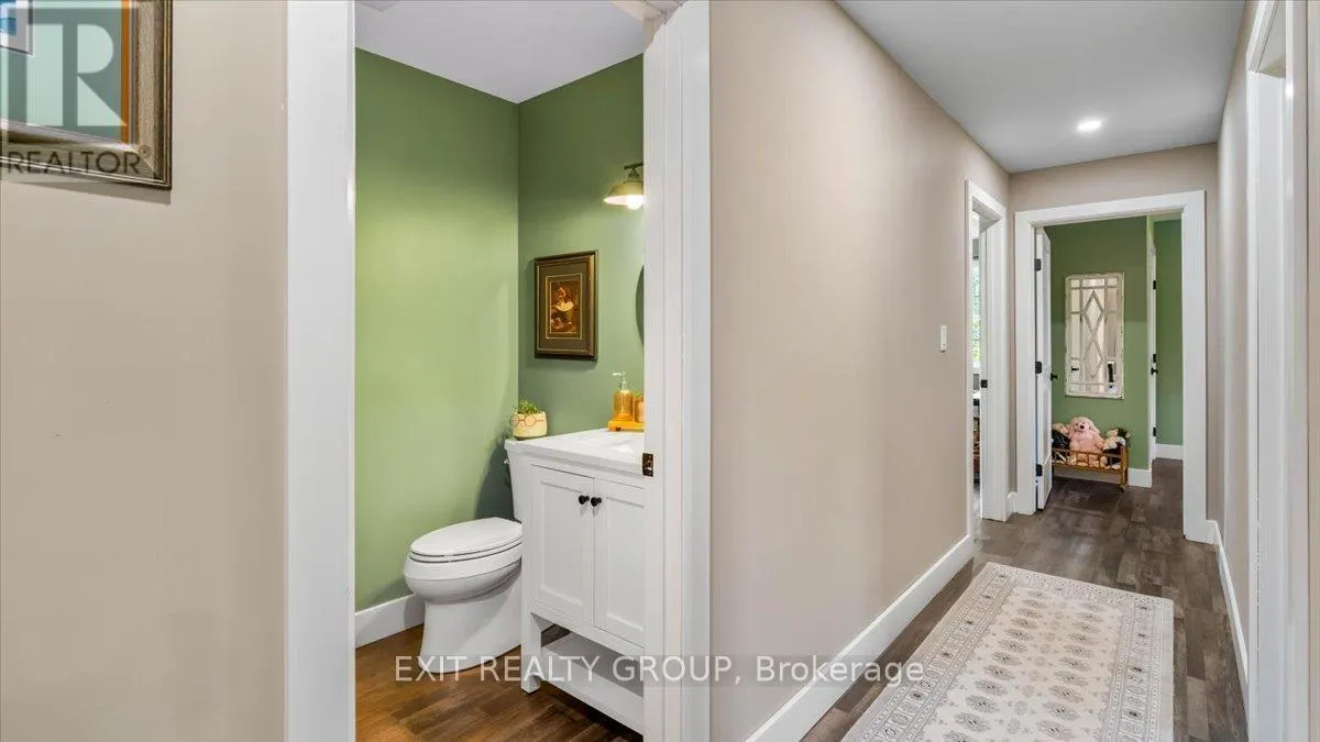 32 MARBLE COURT