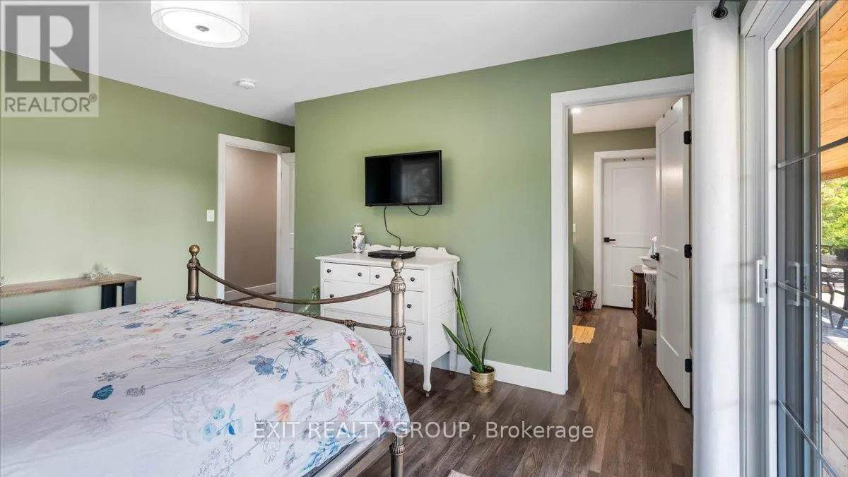 32 MARBLE COURT