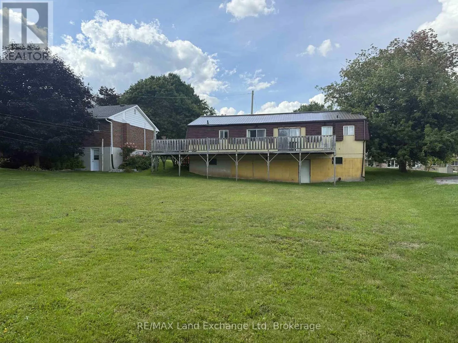 389 CATHERINE STREET