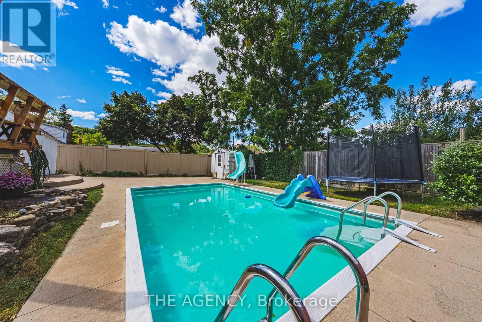 40 WYNGATE AVENUE