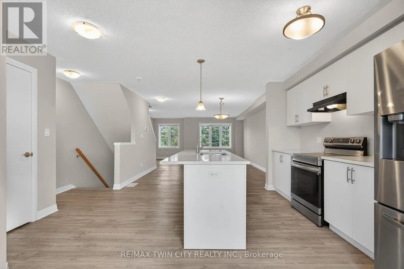 43 - 311 WOOLWICH STREET