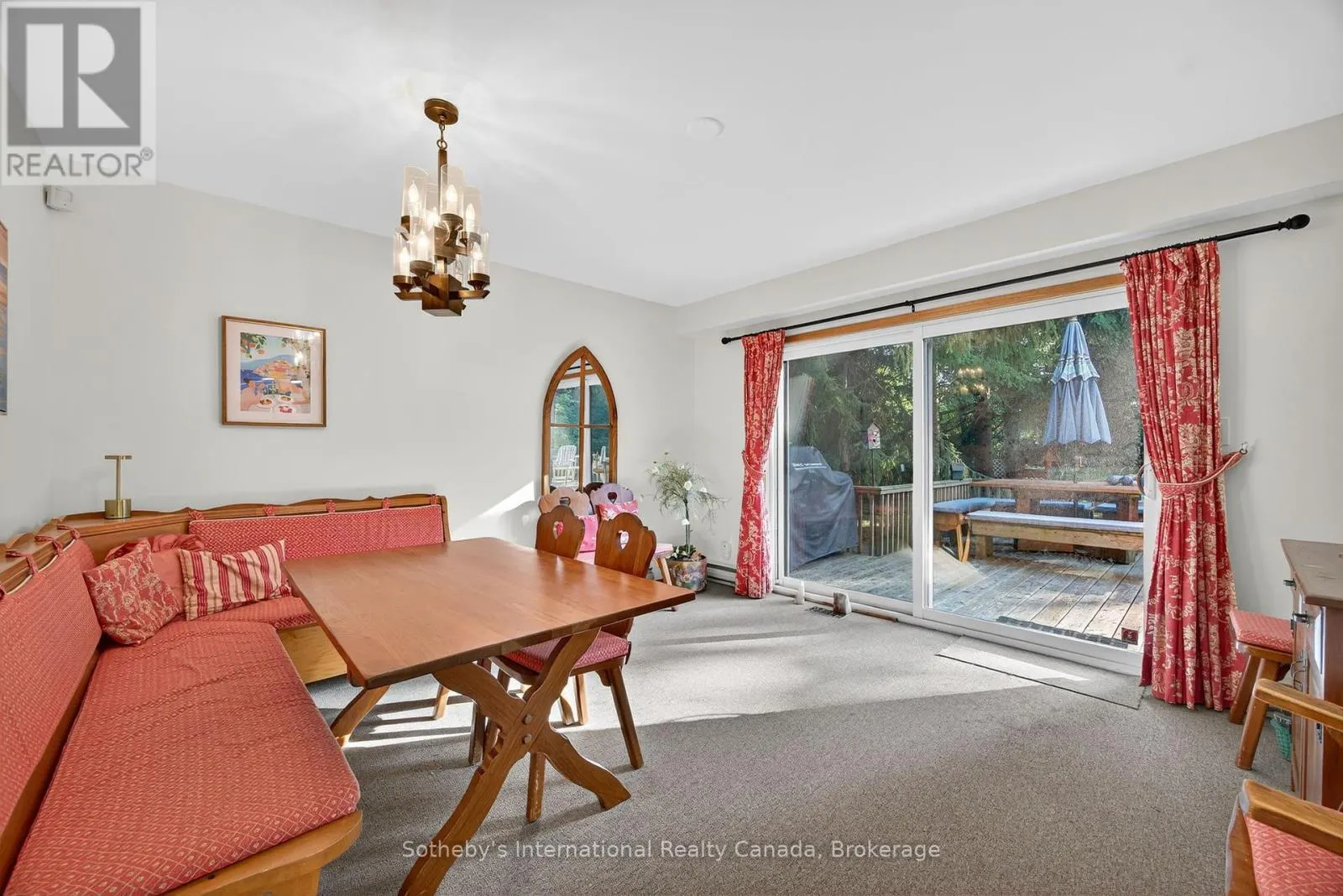 152 BAYVIEW AVENUE