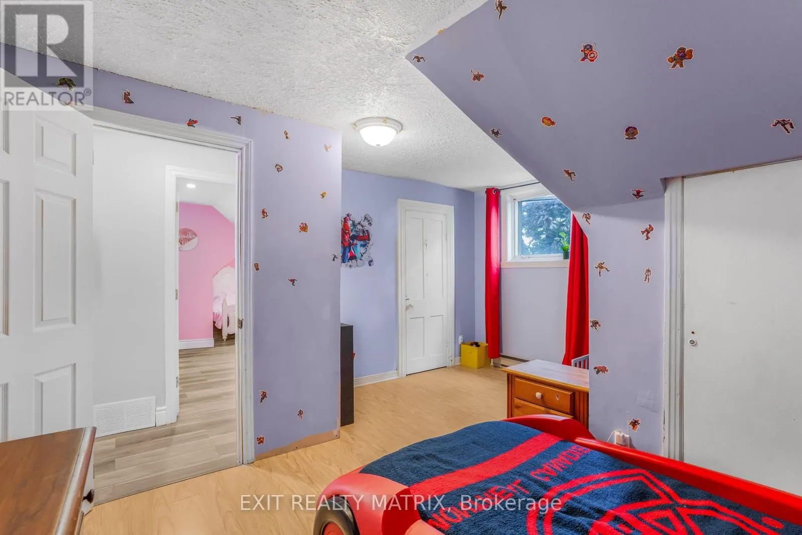 453 GARNEAU ROAD