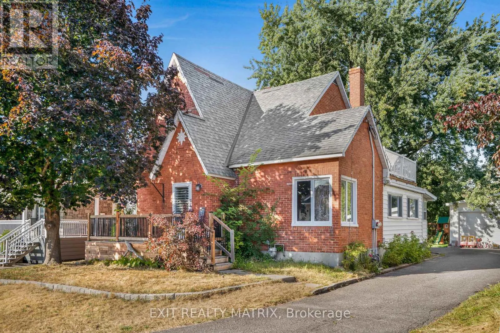 453 GARNEAU ROAD