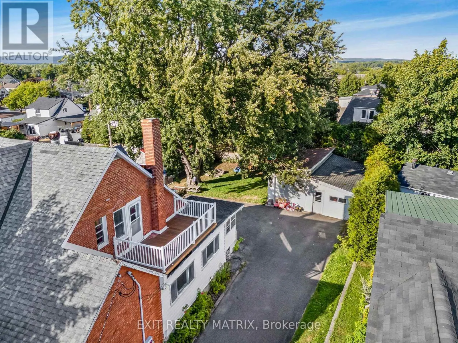 453 GARNEAU ROAD