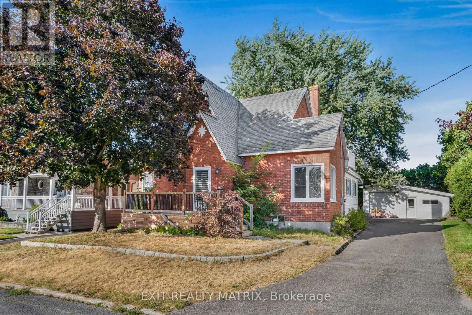 453 GARNEAU ROAD
