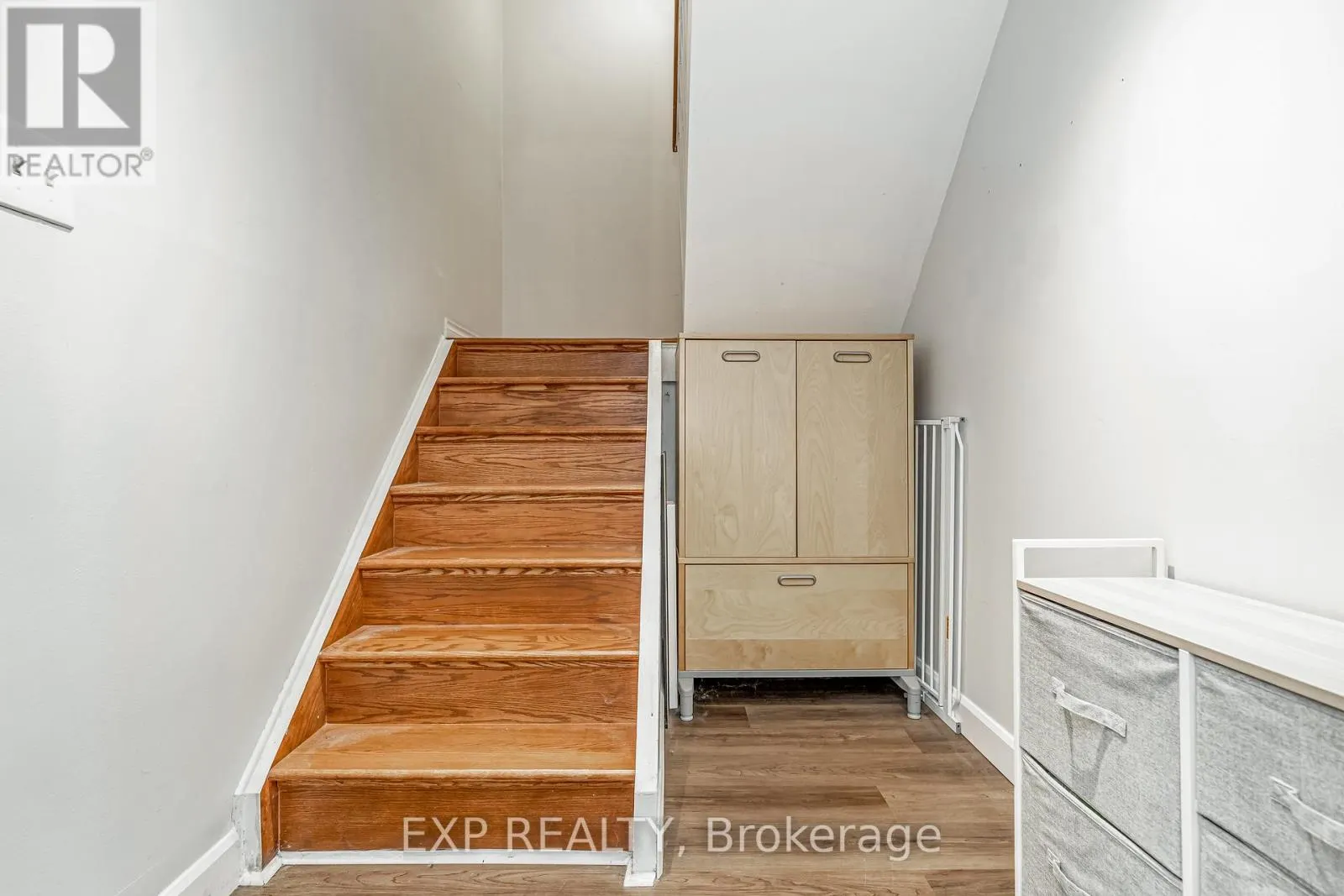 18 HAWLEY CRESCENT