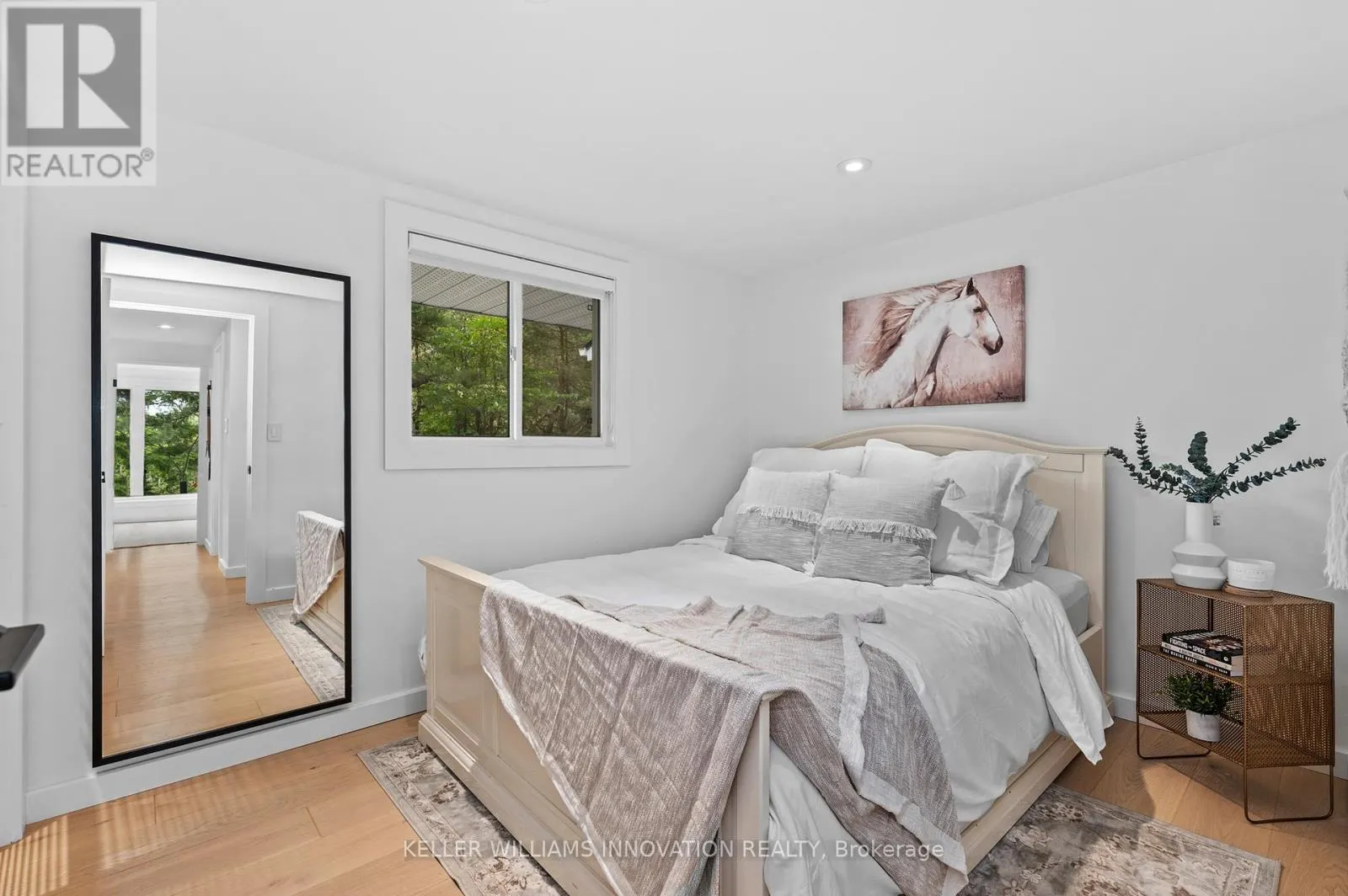 2872 MUSKOKA ROAD 118 W