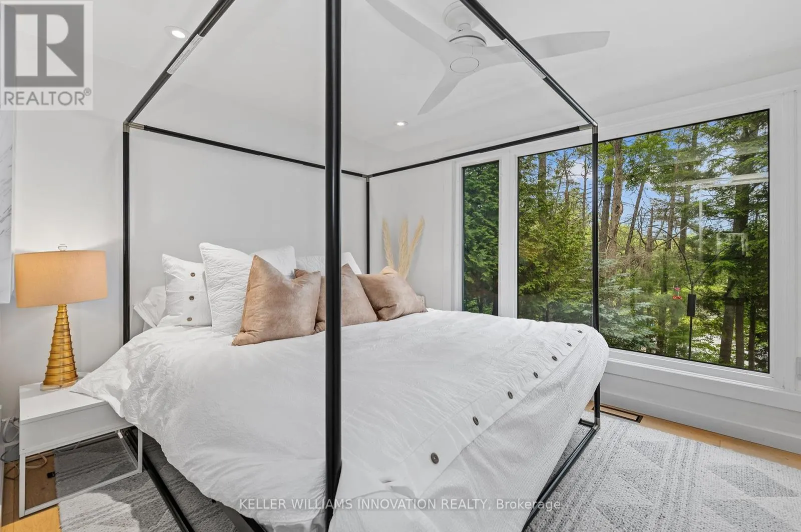 2872 MUSKOKA ROAD 118 W
