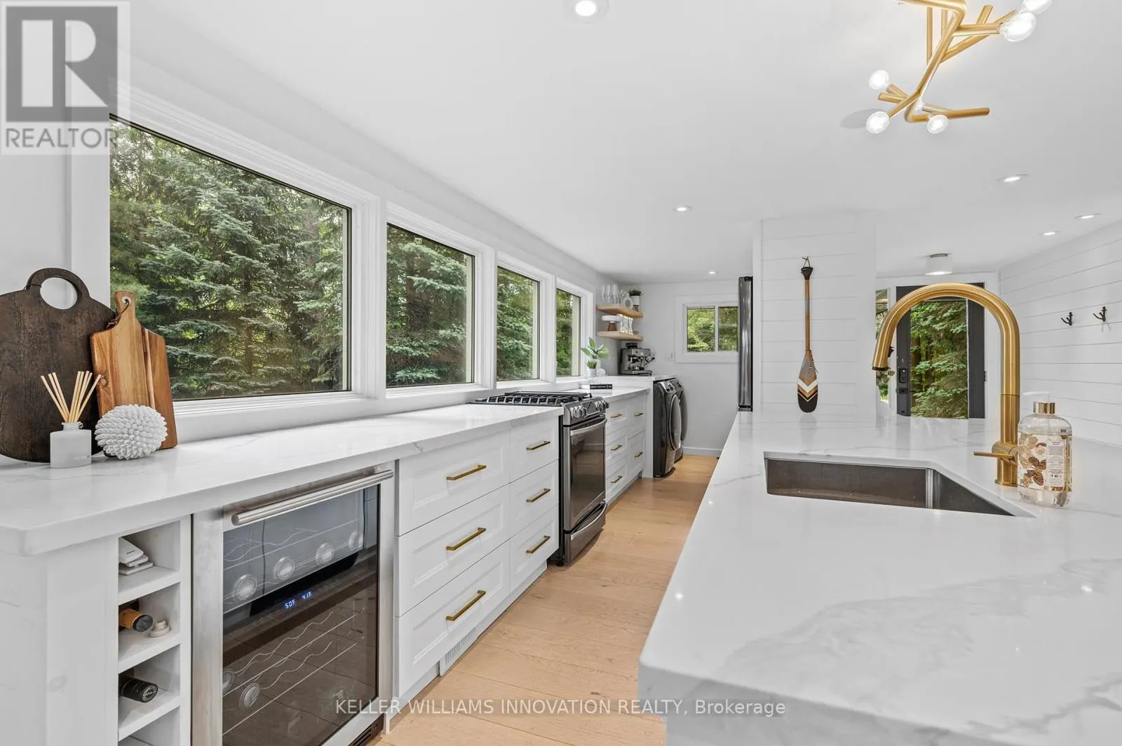 2872 MUSKOKA ROAD 118 W