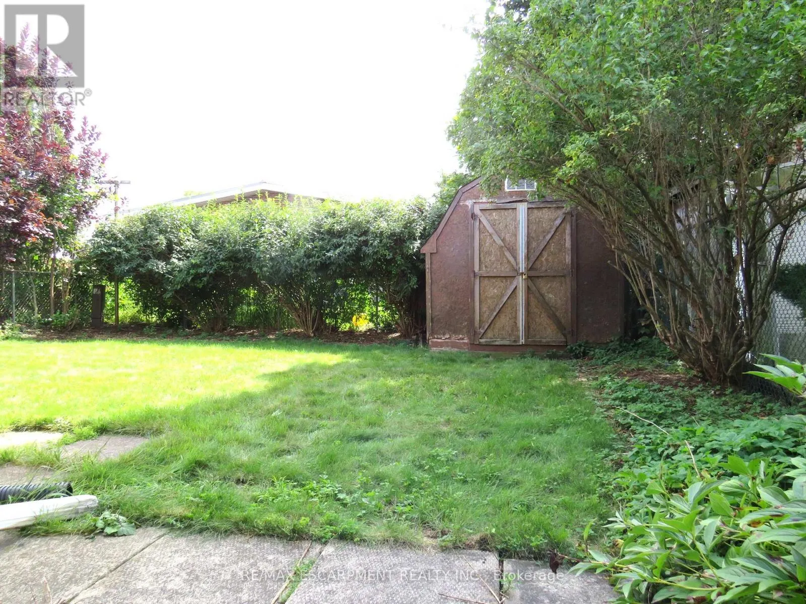64 LUSCOMBE STREET