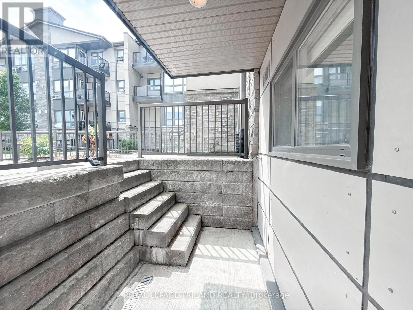 110 - 5 JACKSWAY CRESCENT, #110