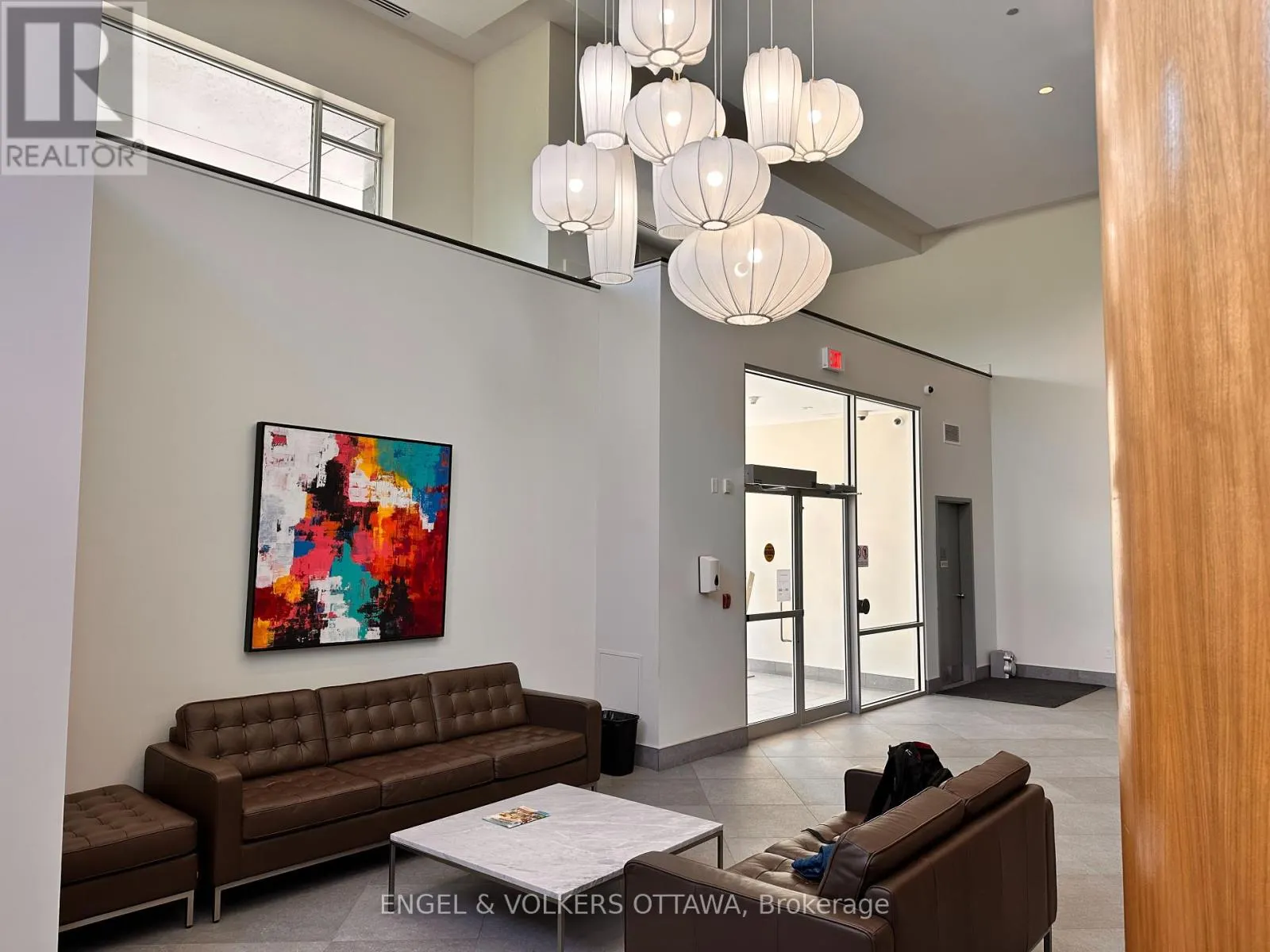 605 - 7 MARQUETTE AVENUE