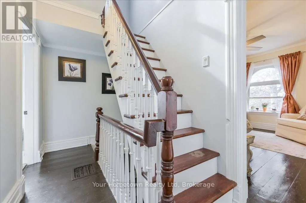 6933 WELLINGTON 7 ROAD