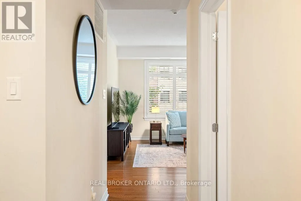 102 - 52 MAGNOLIA WAY