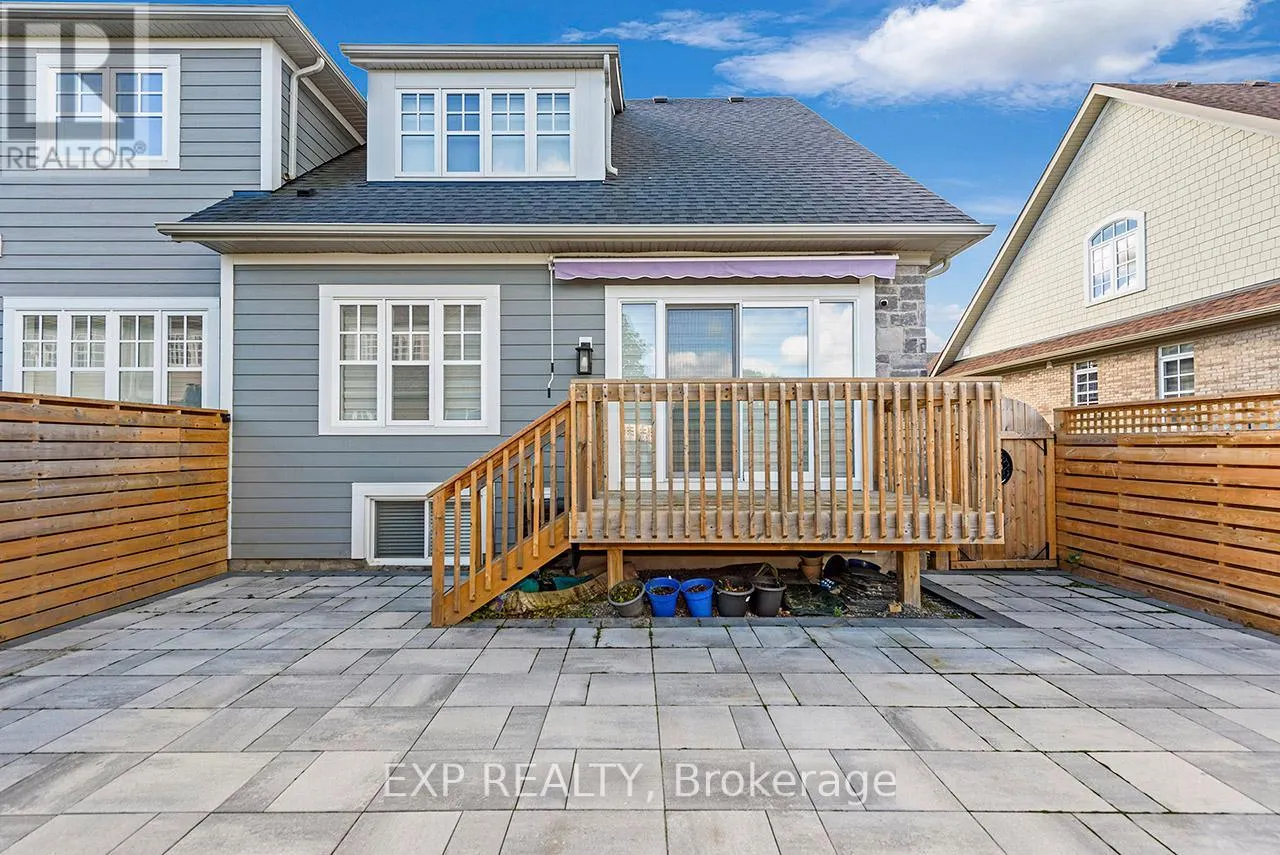 35 WINDSOR CIRCLE