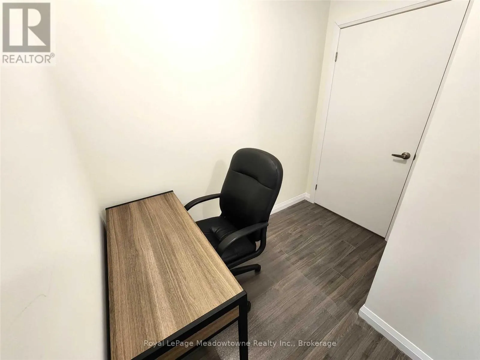 1605 - 104 GARMENT STREET, #1605