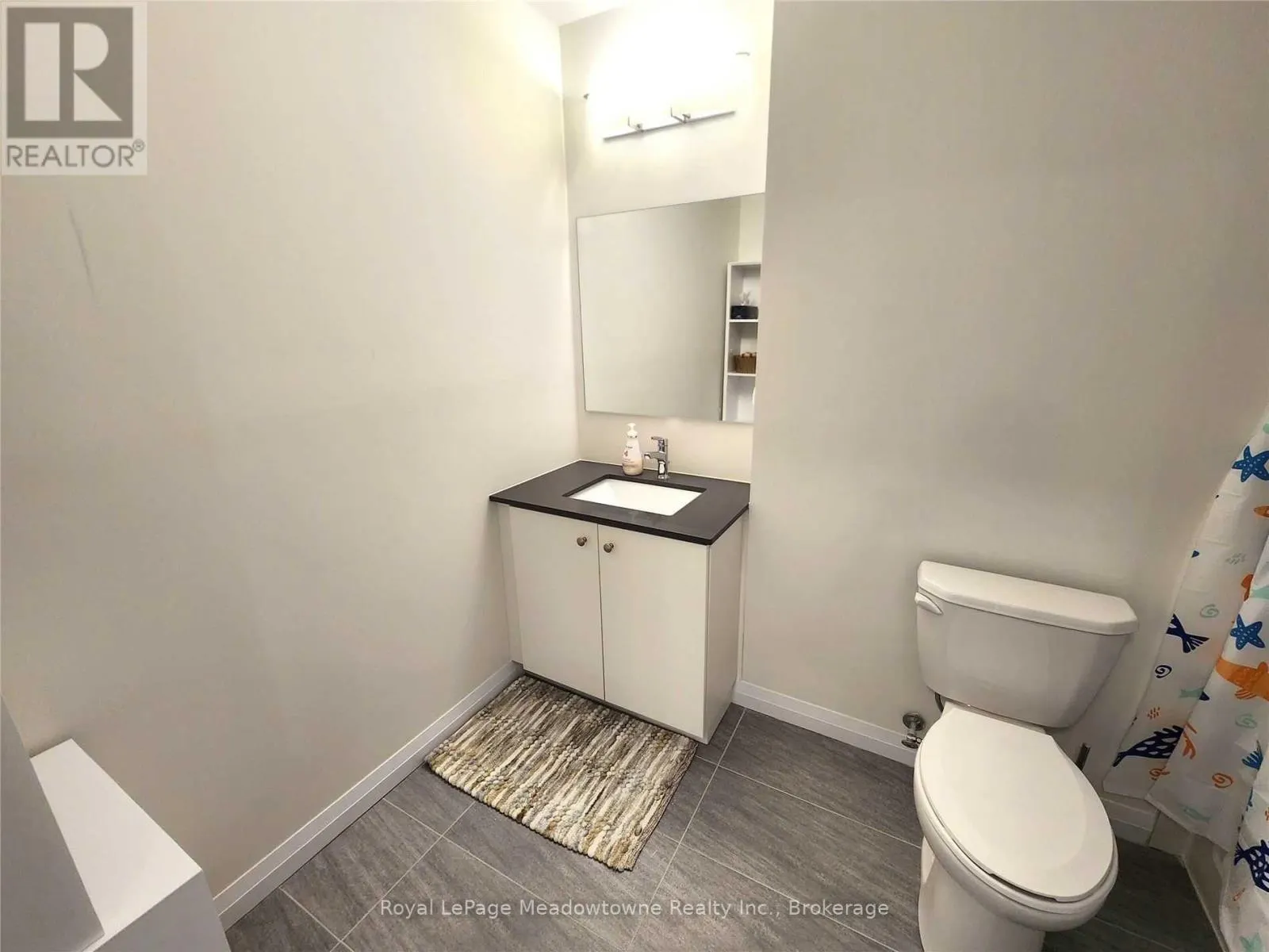 1605 - 104 GARMENT STREET, #1605