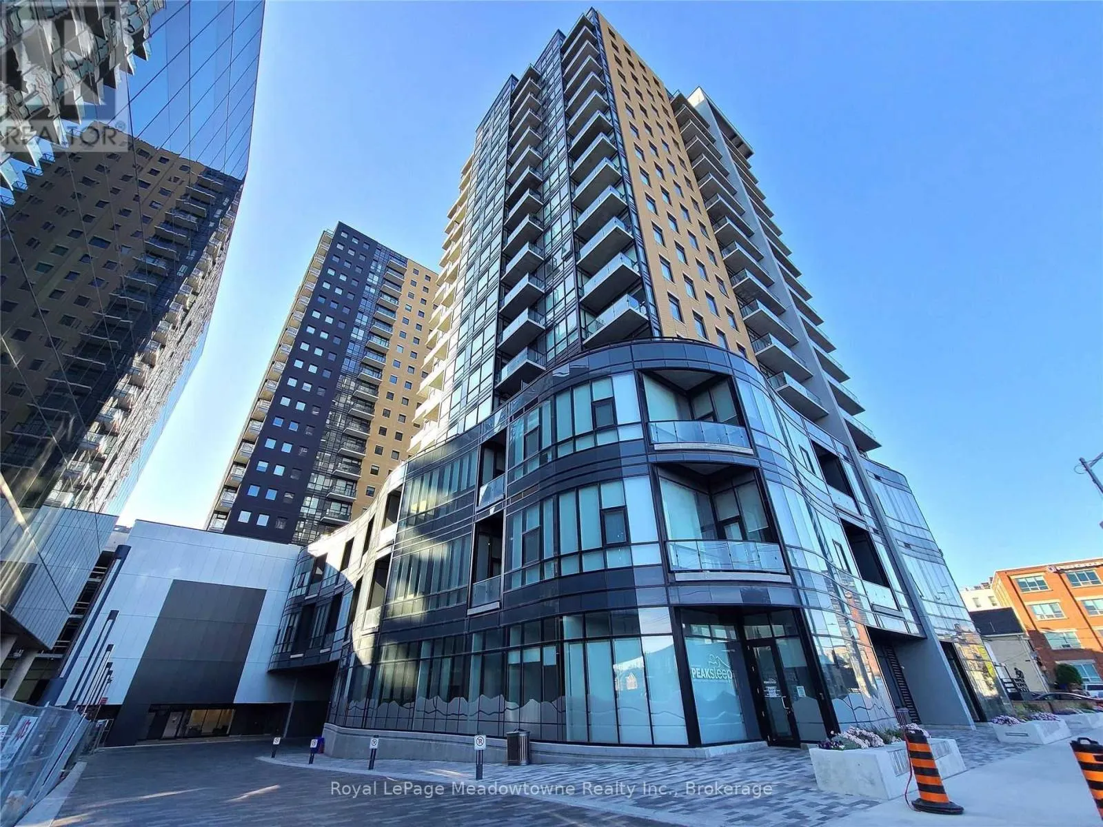 1605 - 104 GARMENT STREET, #1605