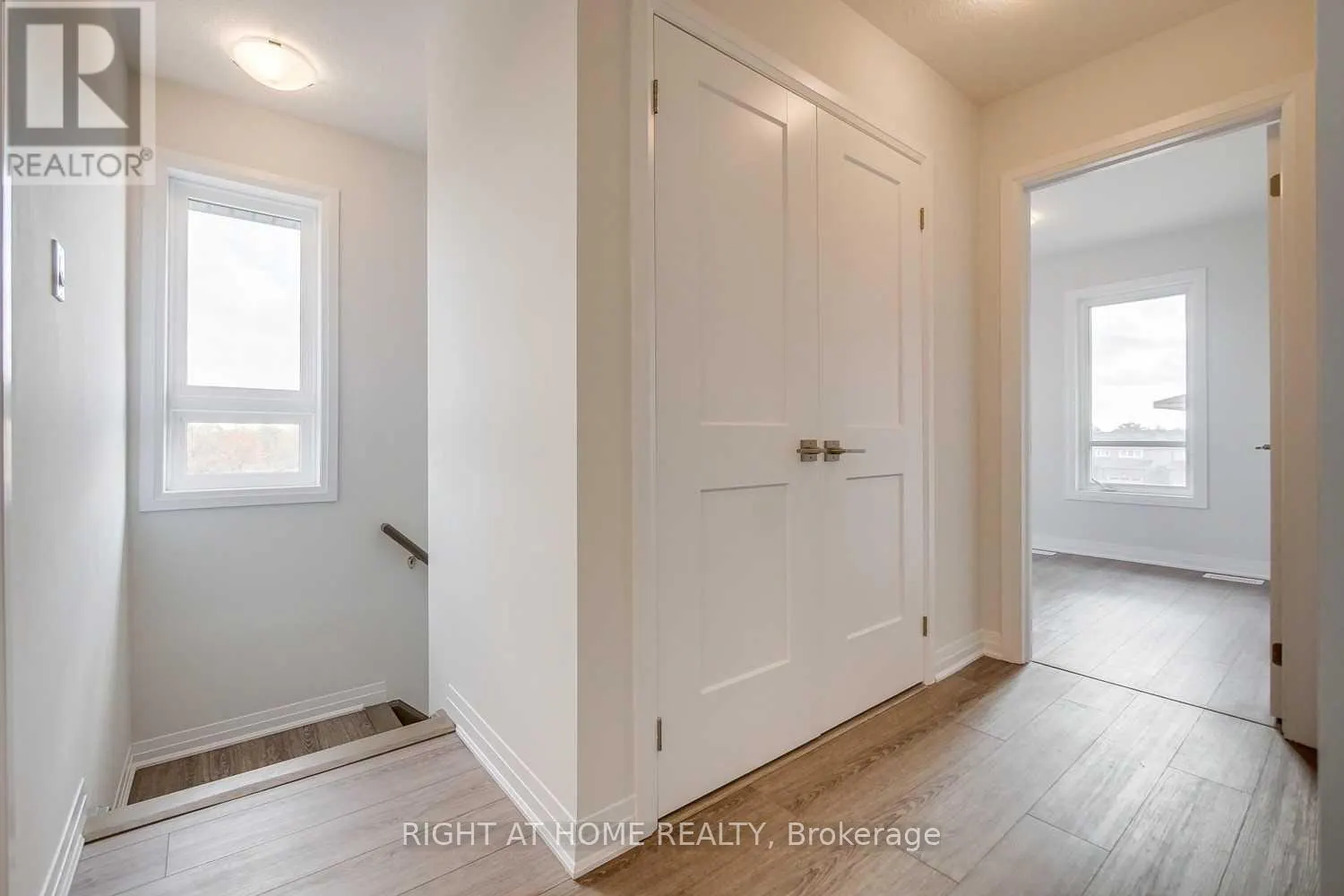#45 - 51 SPARROW AVENUE