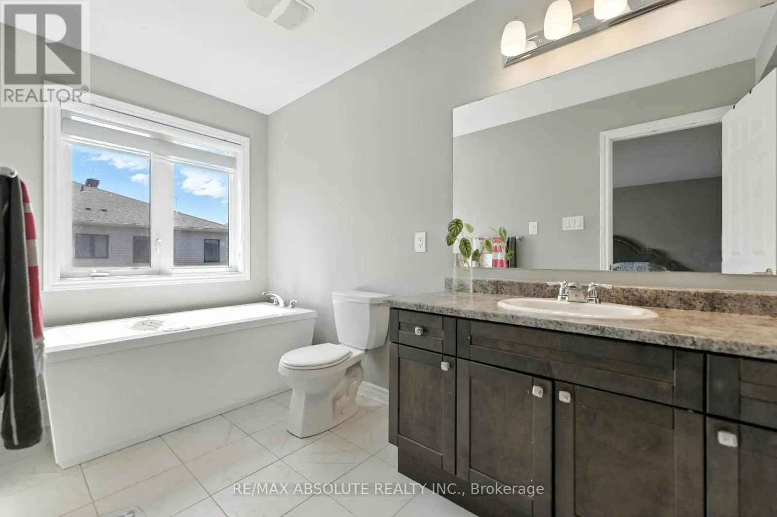 264 ATIMA CIRCLE
