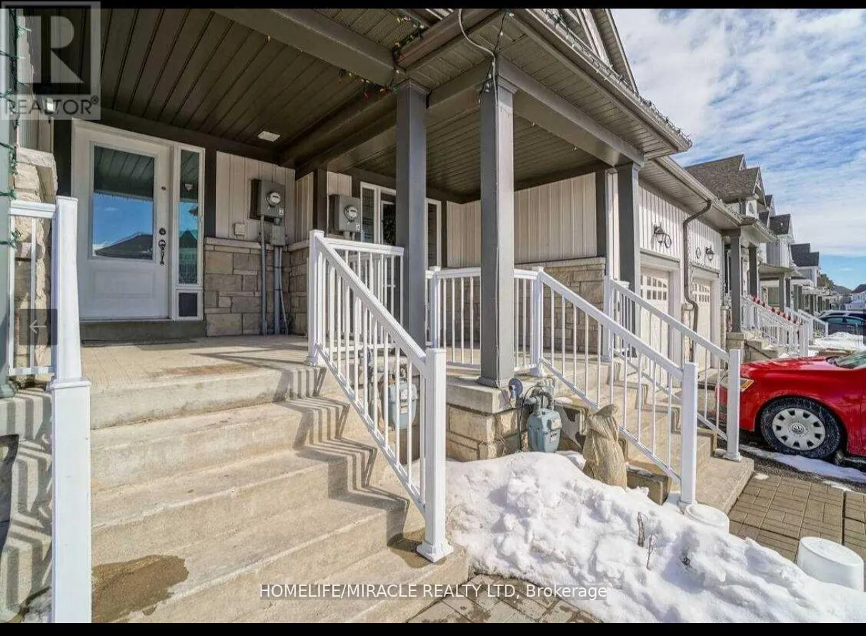788 COOK CRESCENT
