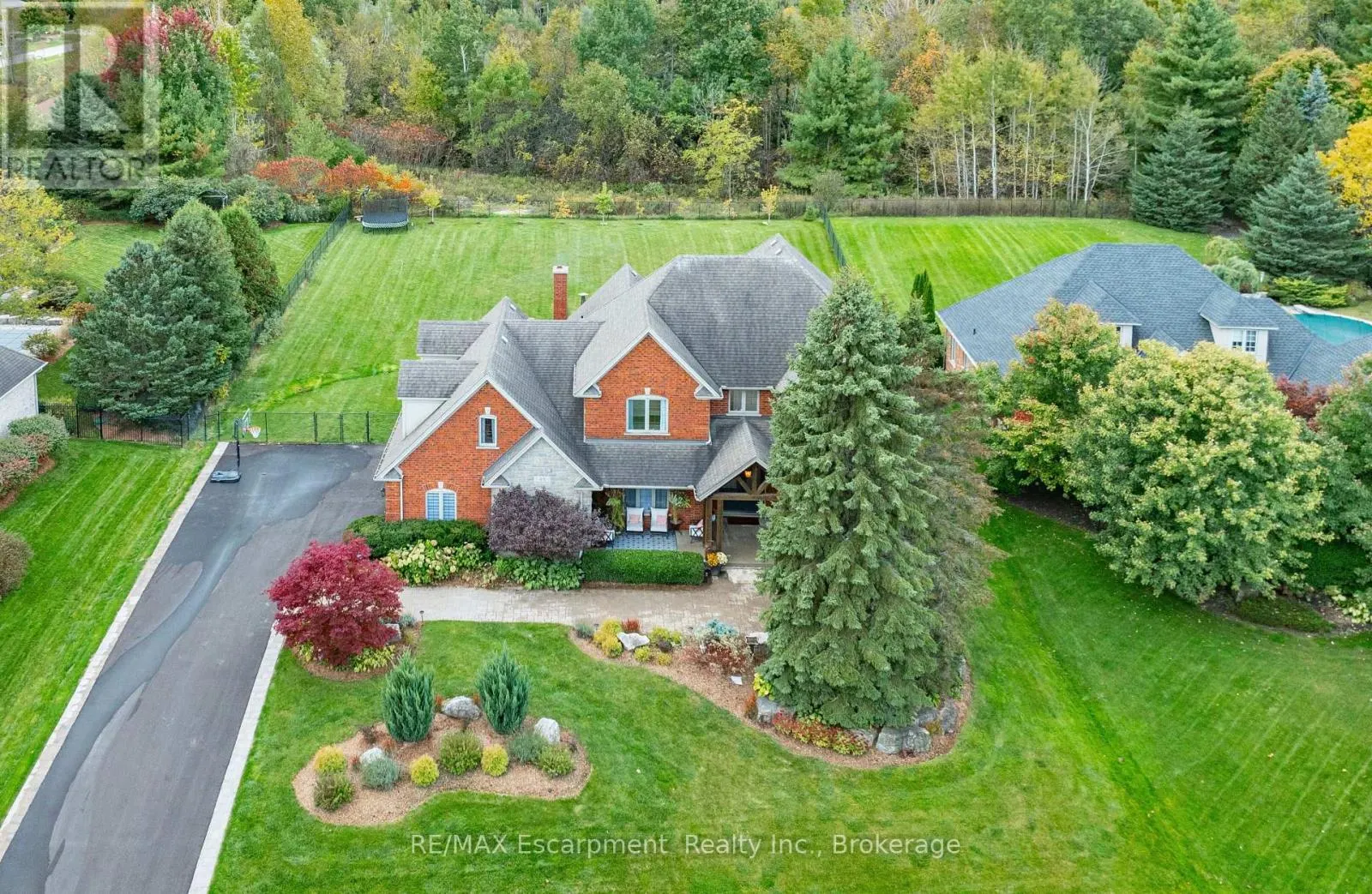 48 PALOMINO DRIVE