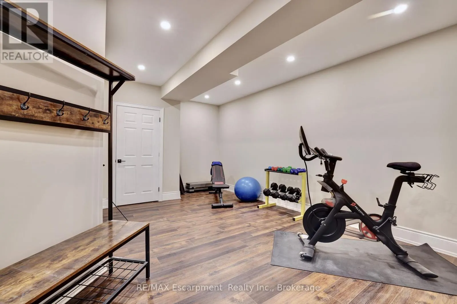 48 PALOMINO DRIVE
