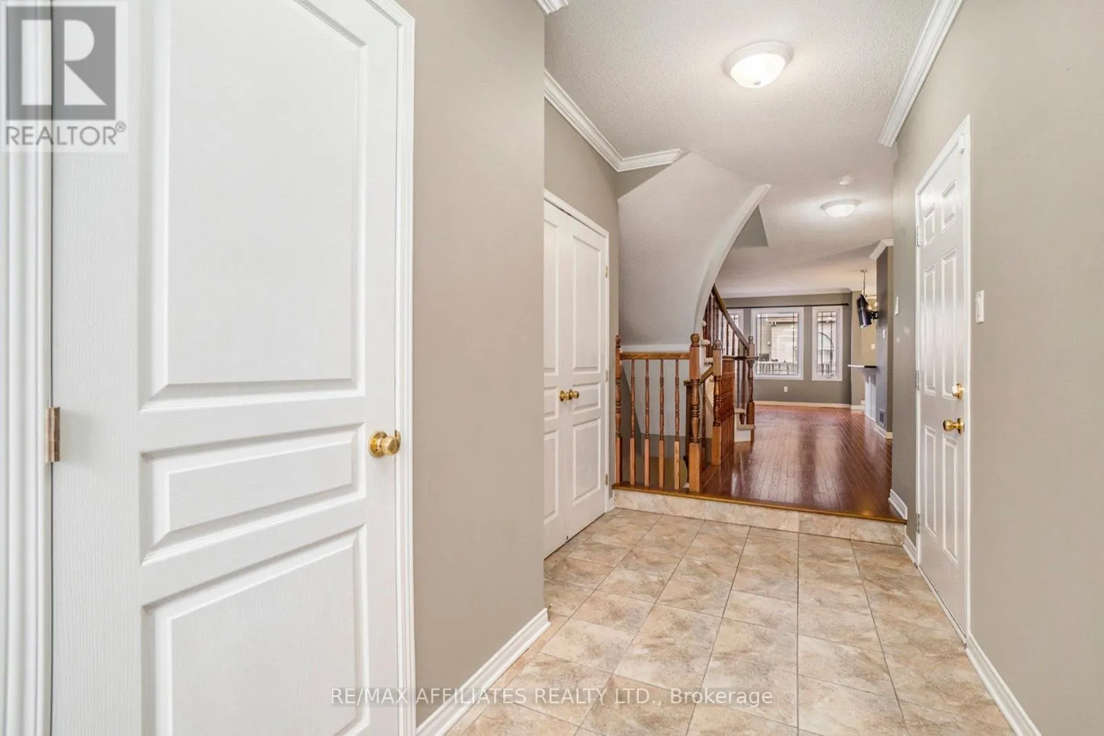 714 REGIMENT AVENUE