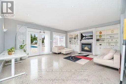 86 CANTERS CLOSE
