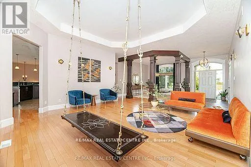 86 CANTERS CLOSE