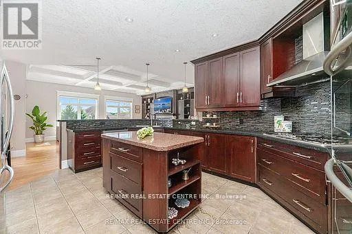 86 CANTERS CLOSE