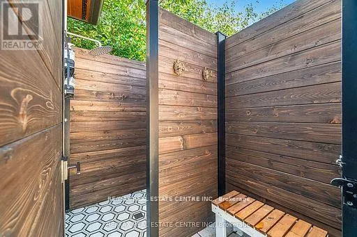 86 CANTERS CLOSE