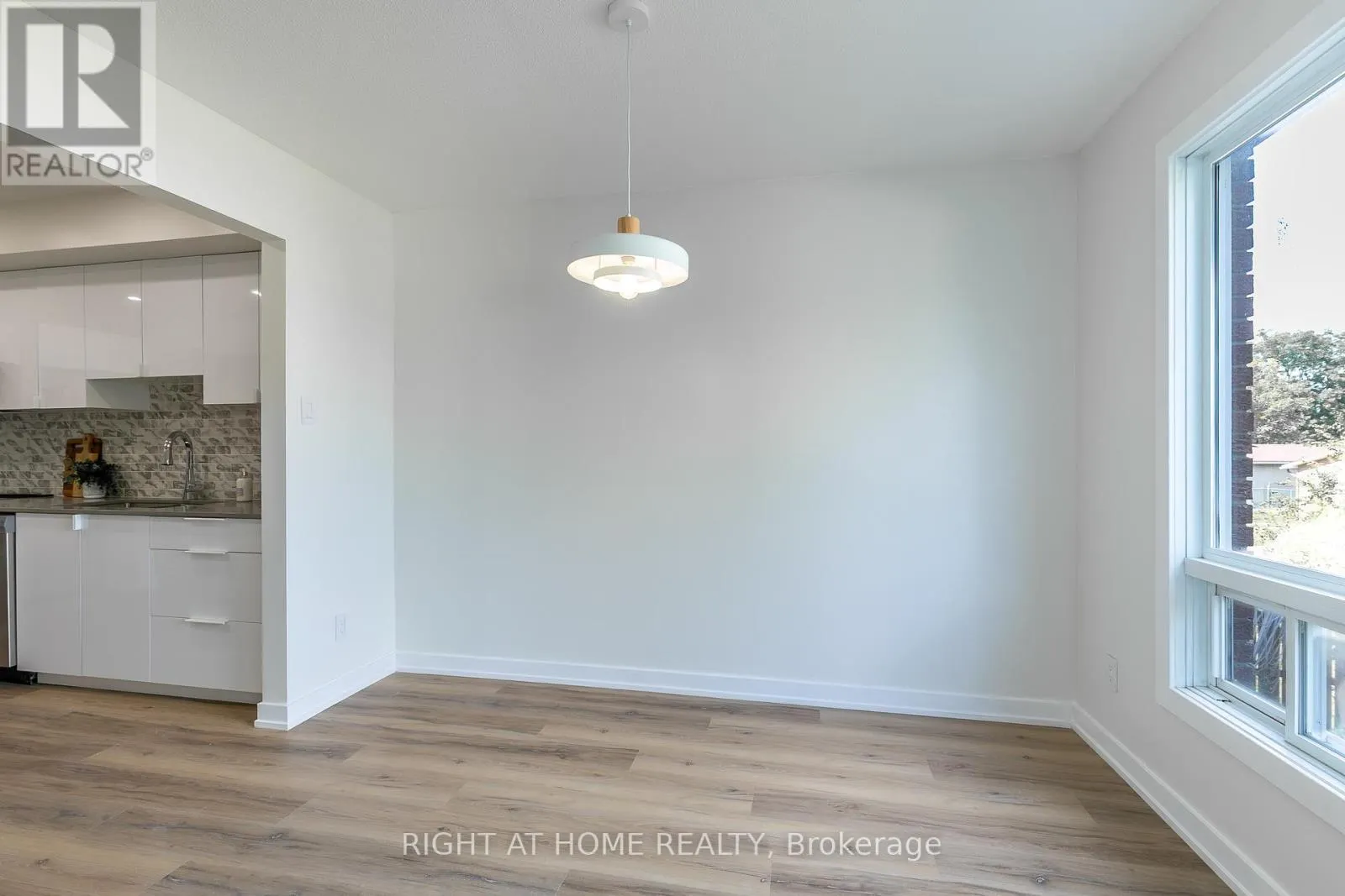 15 - 2669 SOUTHVALE DRIVE