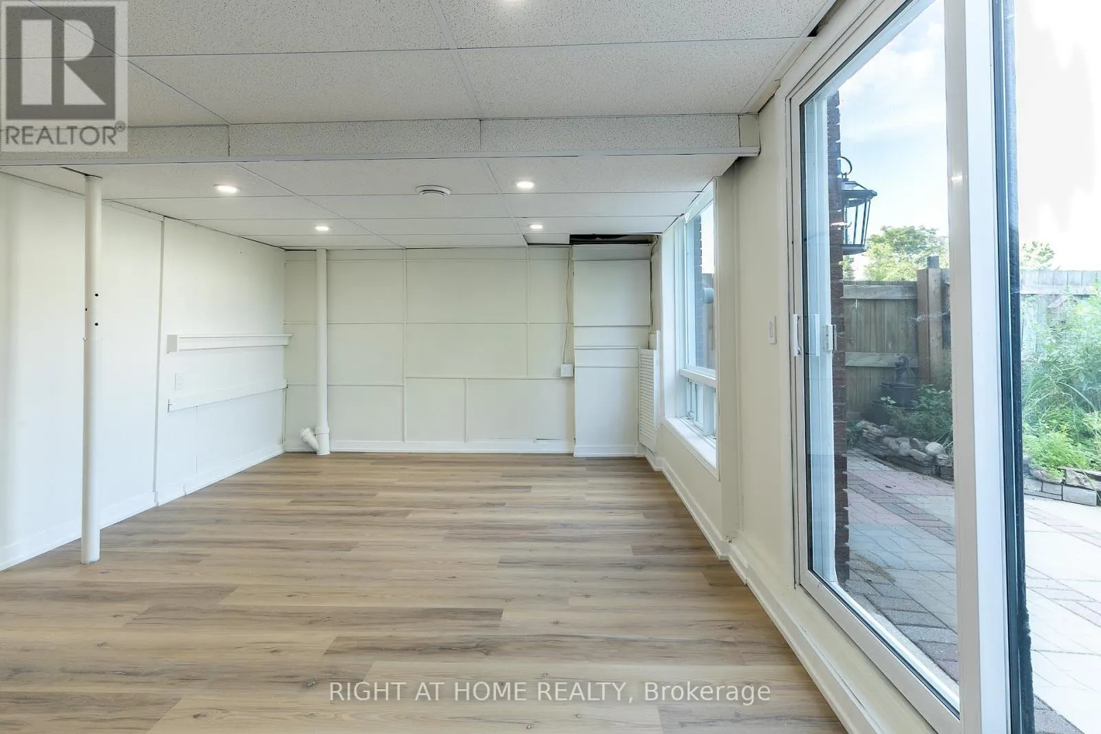 15 - 2669 SOUTHVALE DRIVE