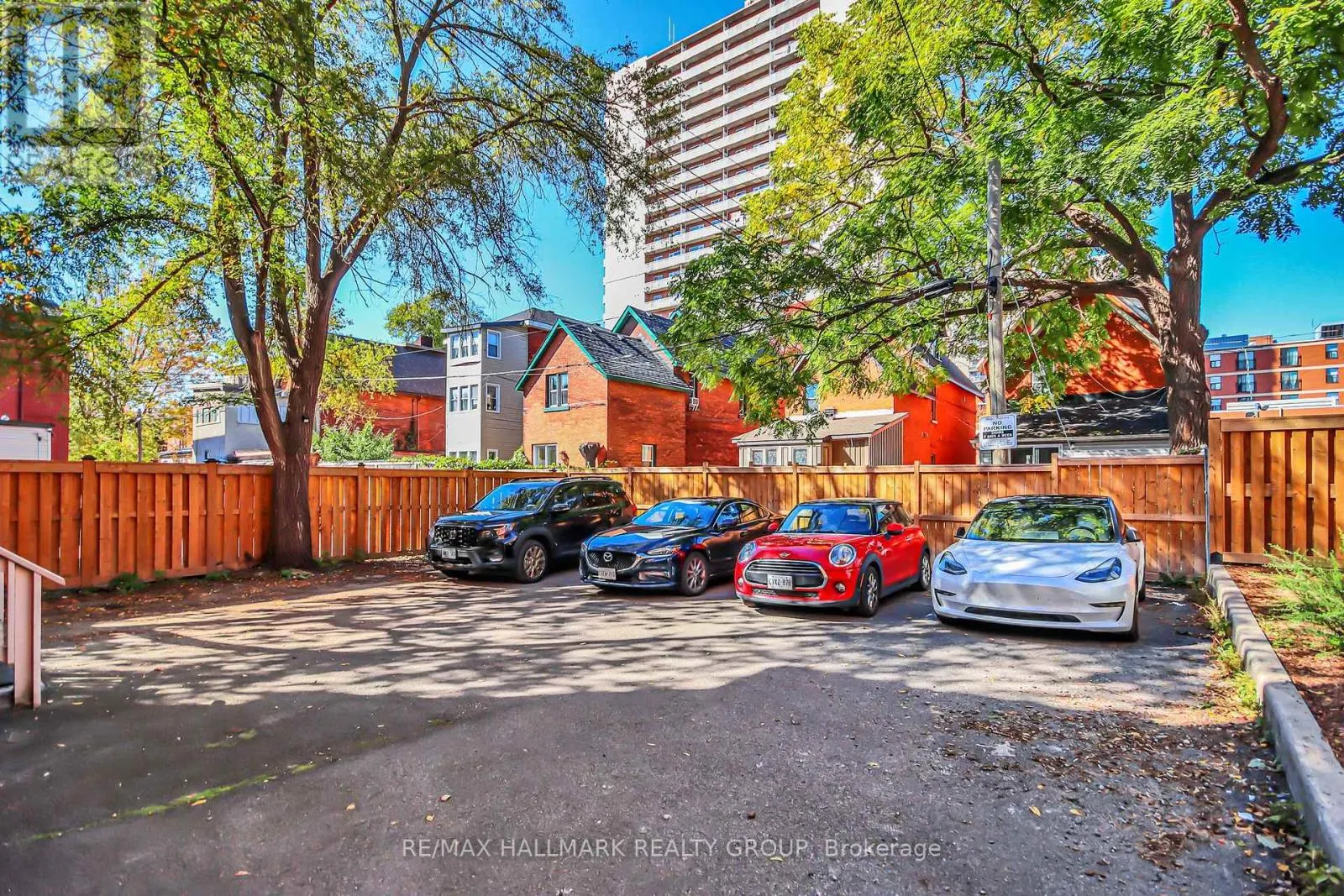 421 GILMOUR STREET