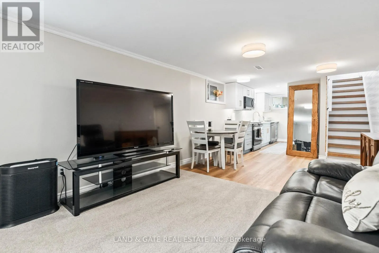 LOWER - 19 KAWARTHA DRIVE, #Lower