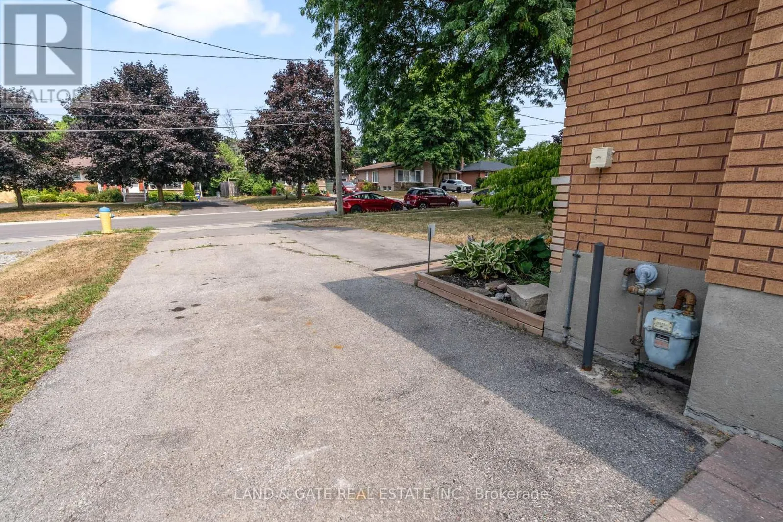 LOWER - 19 KAWARTHA DRIVE, #Lower