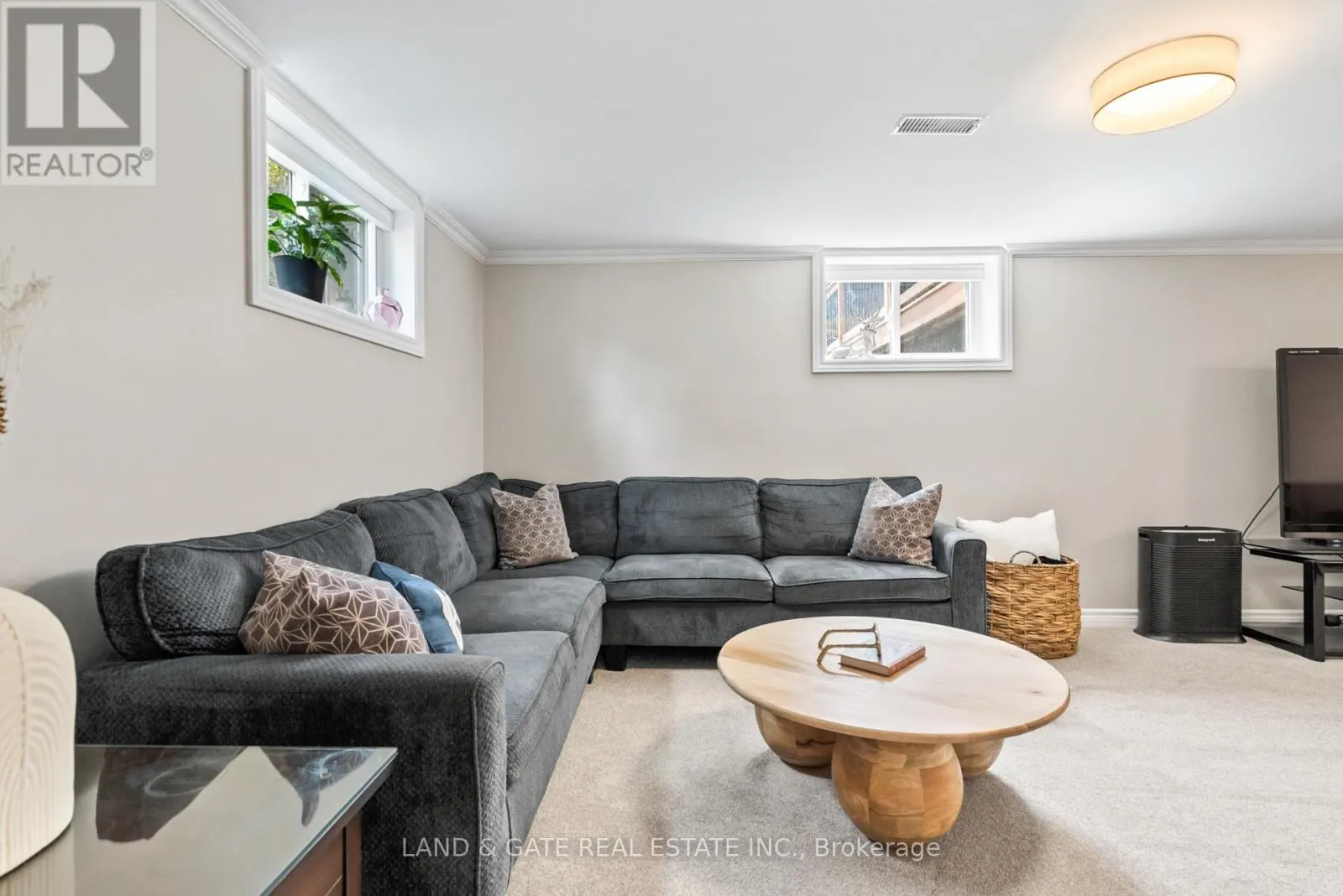 LOWER - 19 KAWARTHA DRIVE, #Lower